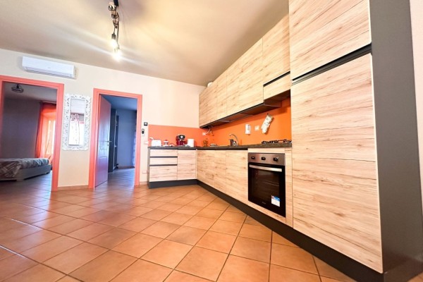 Appartamento In Vendita A Dese