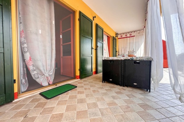 Appartamento In Vendita A Dese