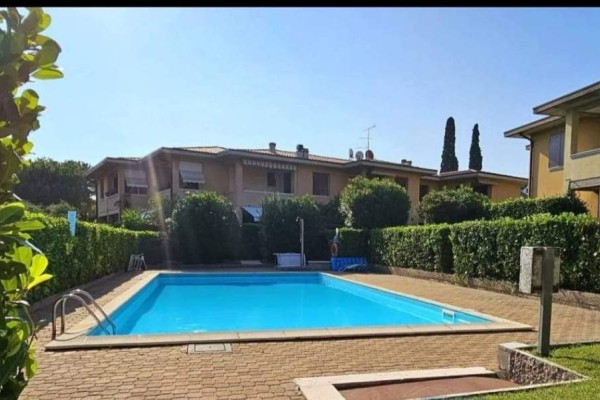 Appartamento In Vendita A Dese