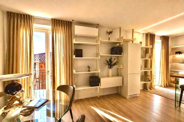 Casa Indipendente In Vendita A