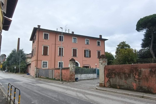 Appartamento In Vendita A Lona