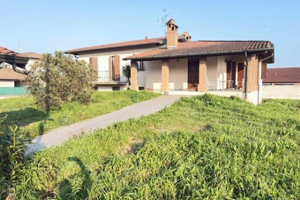 Villa Singola In Vendita A Bor