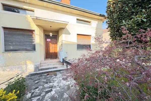 Villa Singola In Vendita A Cal