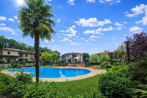 Villa In Vendita A Polpenazze 