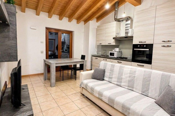 Appartamento In Affitto A Vall