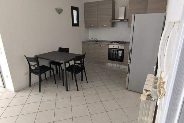 Appartamento In Affitto A Moni