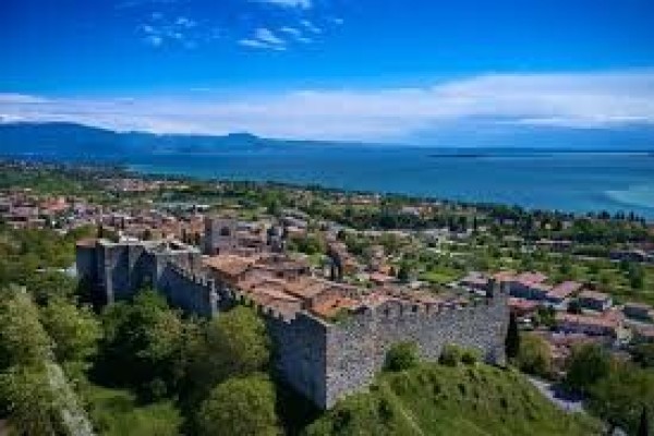 Negozio In Vendita A Padenghe 