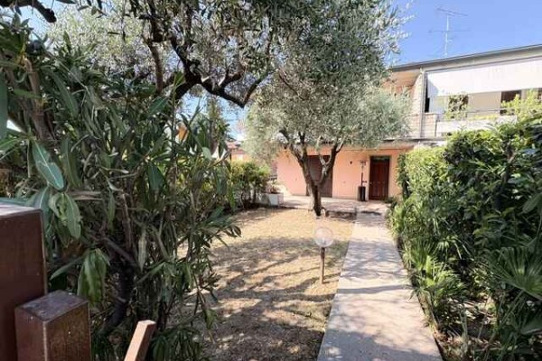 Villetta A Schiera In Vendita 