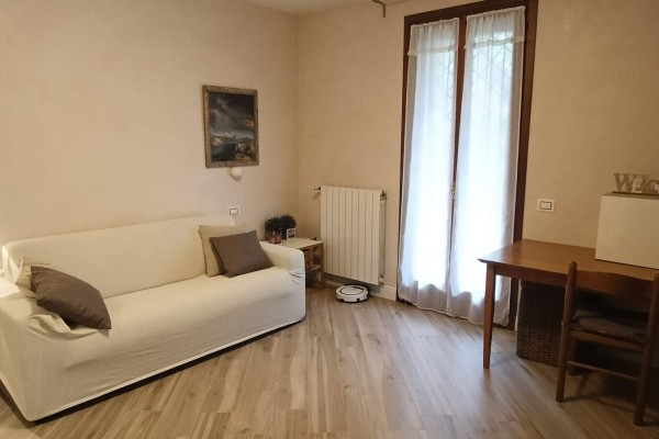 Appartamento In Vendita A Dese