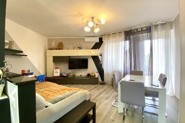 Appartamento In Vendita A Bina