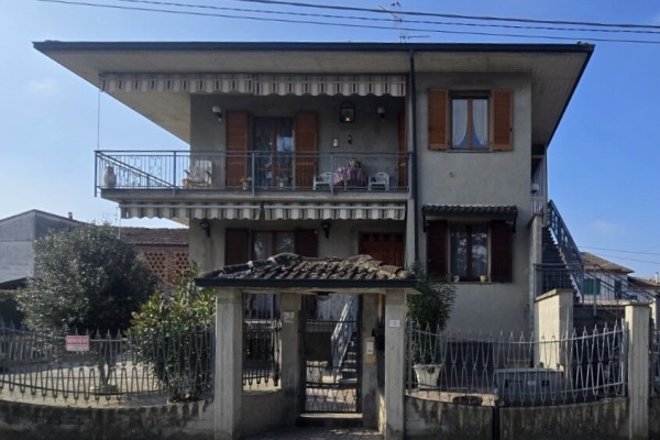 Porzione Di Casa In Vendita A 