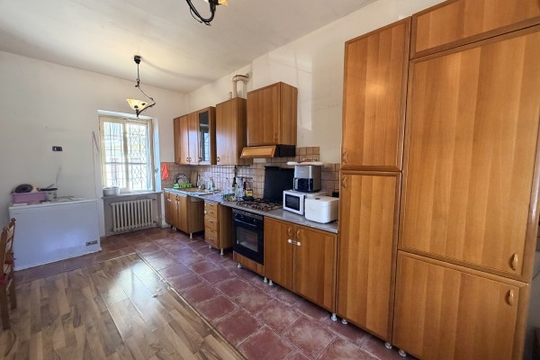 Casa Semi Indipendente In Vend