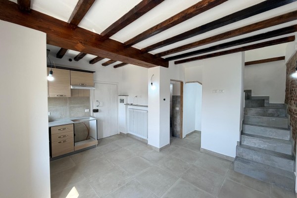 Casa Semi Indipendente