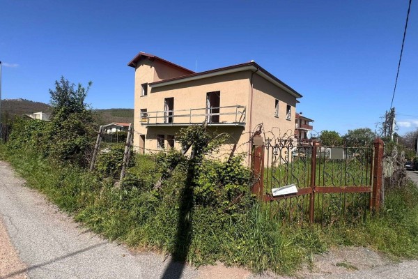 Appartamento In Vendita A Rocc