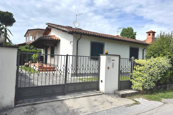Villa Bifamiliare