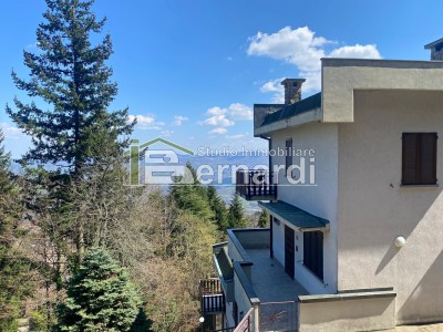 Ampio appartamento panoramico ...