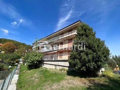 Appartamento in centro con ter...