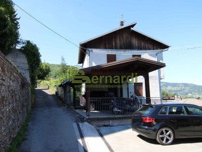 Villa Bifamiliare in Vendita a Fanano 0 