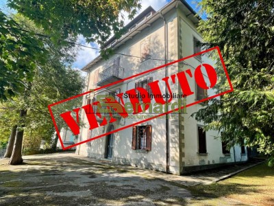 APPARTAMENTO DI MONTAGNA RISTR...