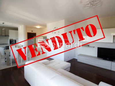 Appartamento panoramico in cen...