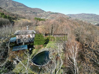 Villa in Vendita a Fanano 1 