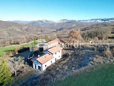 Casale - Masseria - Podere in Vendita a Sestola 0 