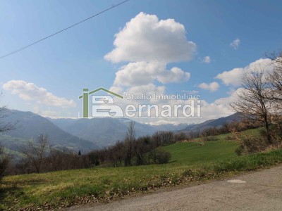 Villa Bifamiliare in Vendita a Fanano 1 