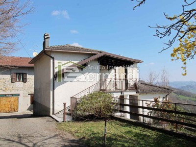 Villa Bifamiliare in Vendita a Fanano 0 