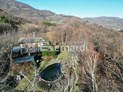 Villa in Vendita a Fanano 1 