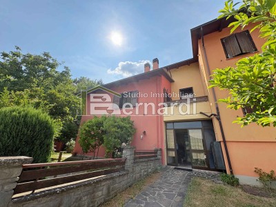 Appartamento con terrazza pano...