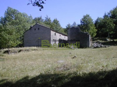 Casale - Masseria - Podere in Vendita a Fanano 0 