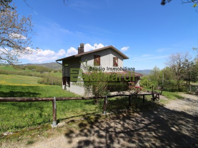 Casa Indipendente in Estivo a Fanano 1 