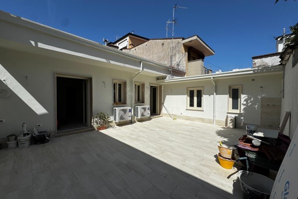 Casa Semi Indipendente In Vend