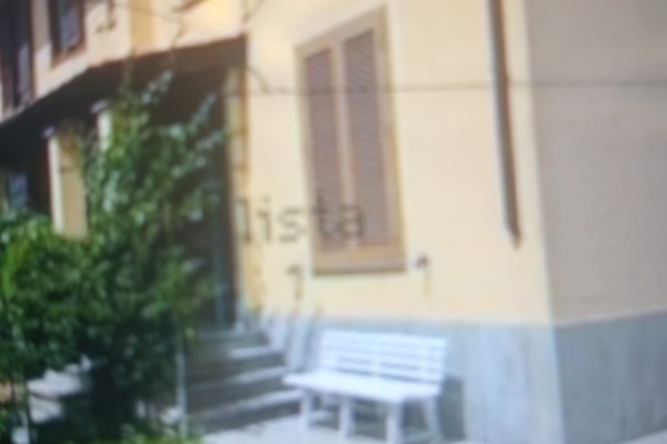 Casa Semi Indipendente In Vend