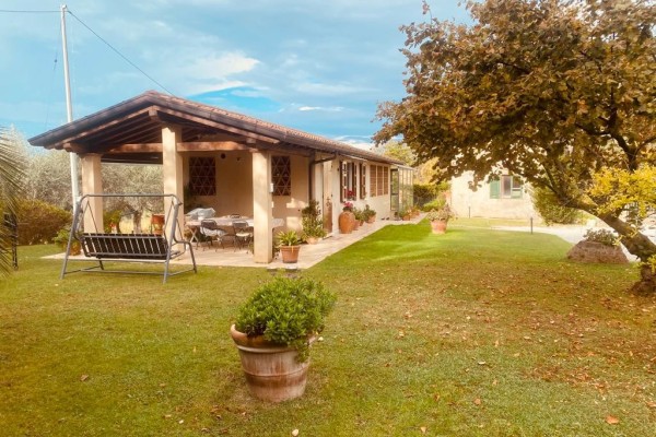 Casa Indipendente In Vendita A