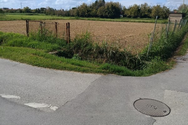Terreno In Vendita A Camaiore