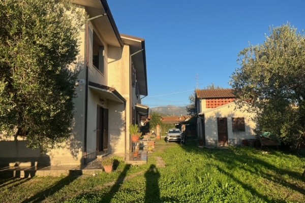 Casa Semi Indipendente