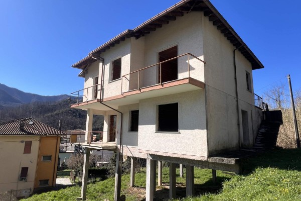 Villa Bifamiliare