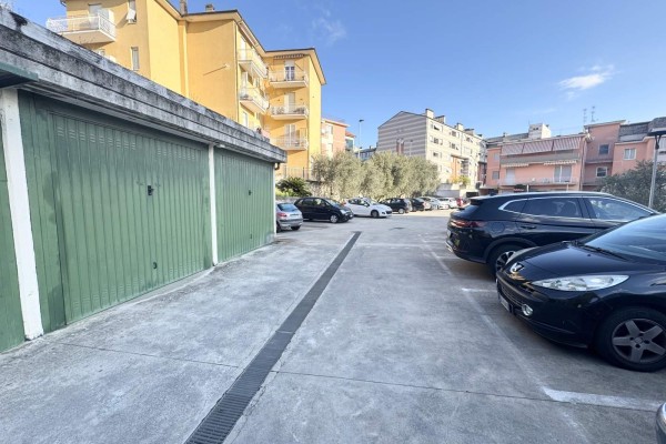 Box In Vendita A Chiavari