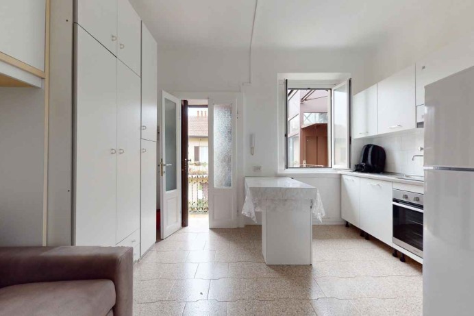 MONOLOCALE A DUE PASSI DA MM1
