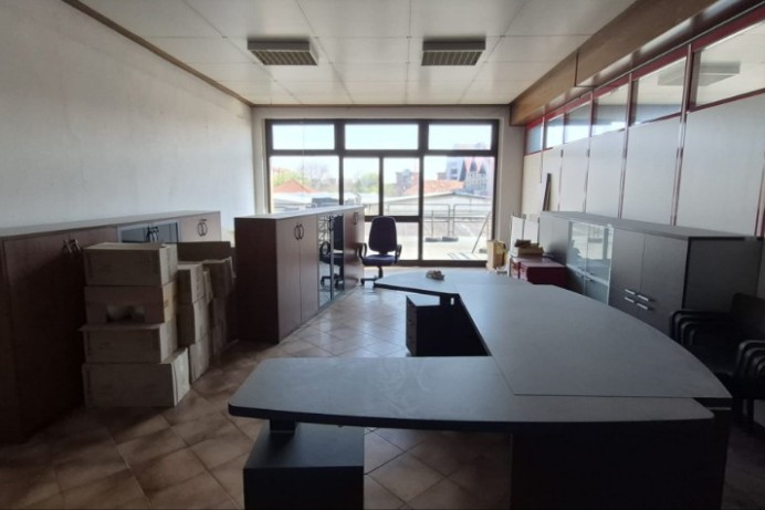 Capannone Industriale in Vendita a Cusano Milanino 8 
