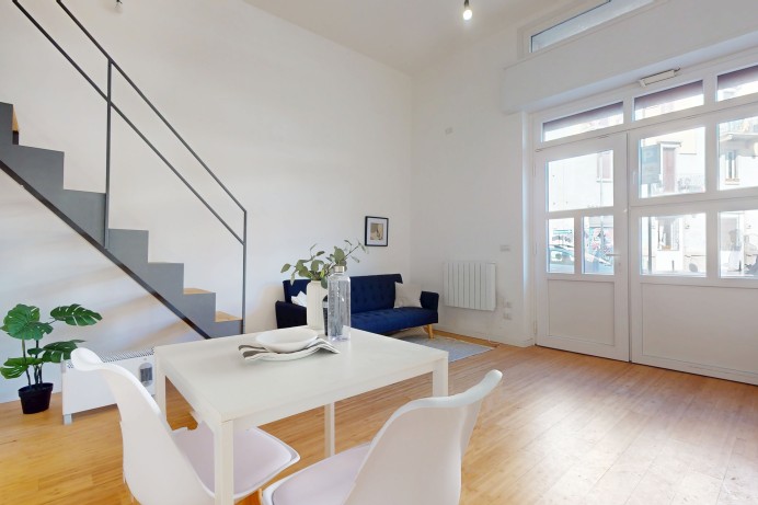 Appartamento in Vendita a Milano 4 