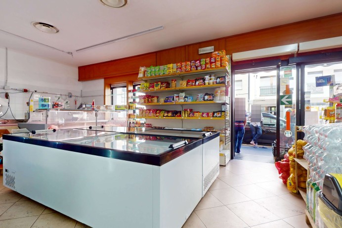 Negozio in Vendita a Milano 0 