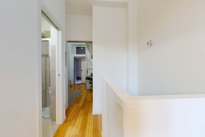 Appartamento in Vendita a Milano 5 