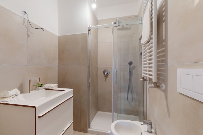 Appartamento in Vendita a Milano 9 