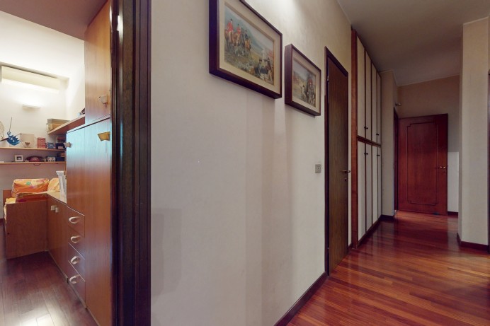 Appartamento in Vendita a Milano 21 