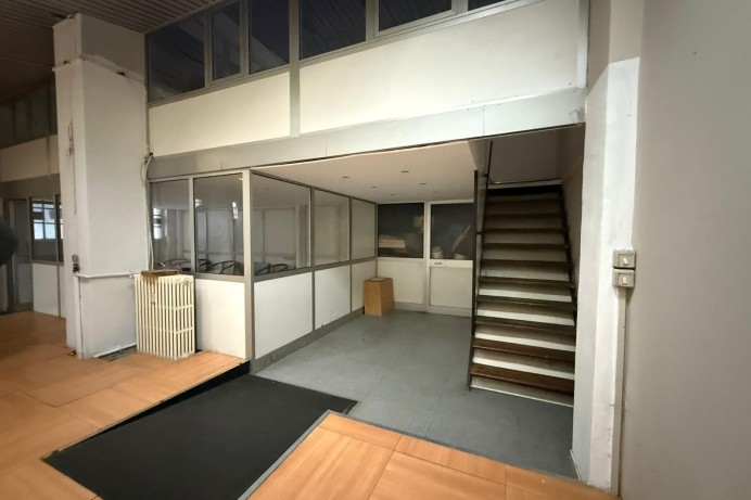 UFFICIO / LABORATORIO - LIB...