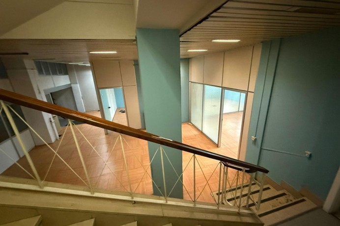 Negozio in Affitto a Milano 7 