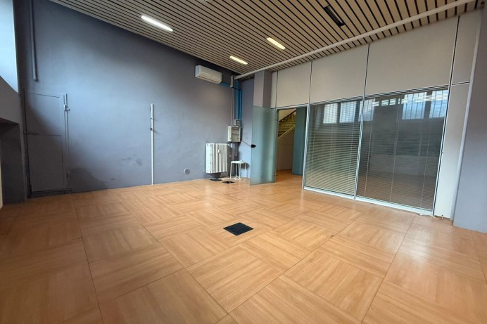 Negozio in Affitto a Milano 11 