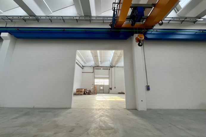 Capannone Industriale in Vendita a Milano 13 
